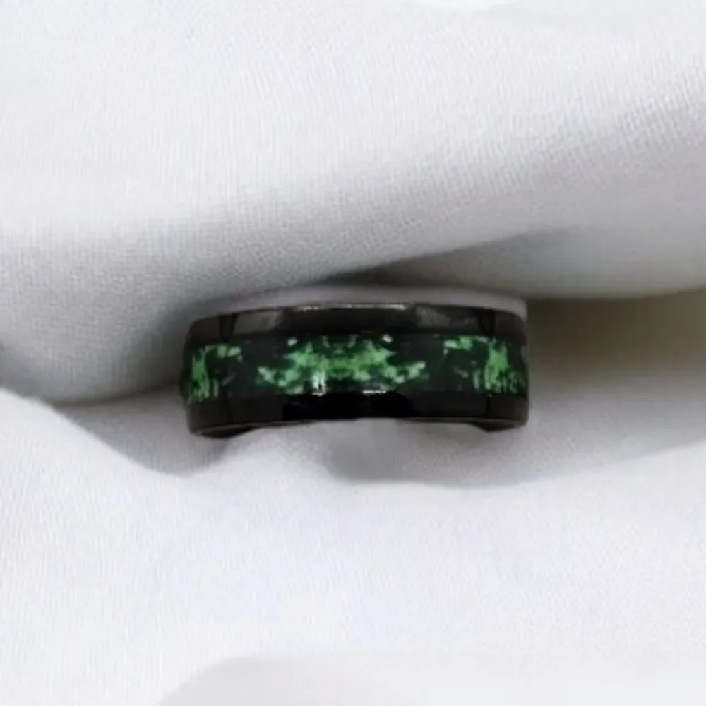Size 11 Men's 8mm Titanium Steel Ring Casual Formal Comfort Band Black/Green NEW